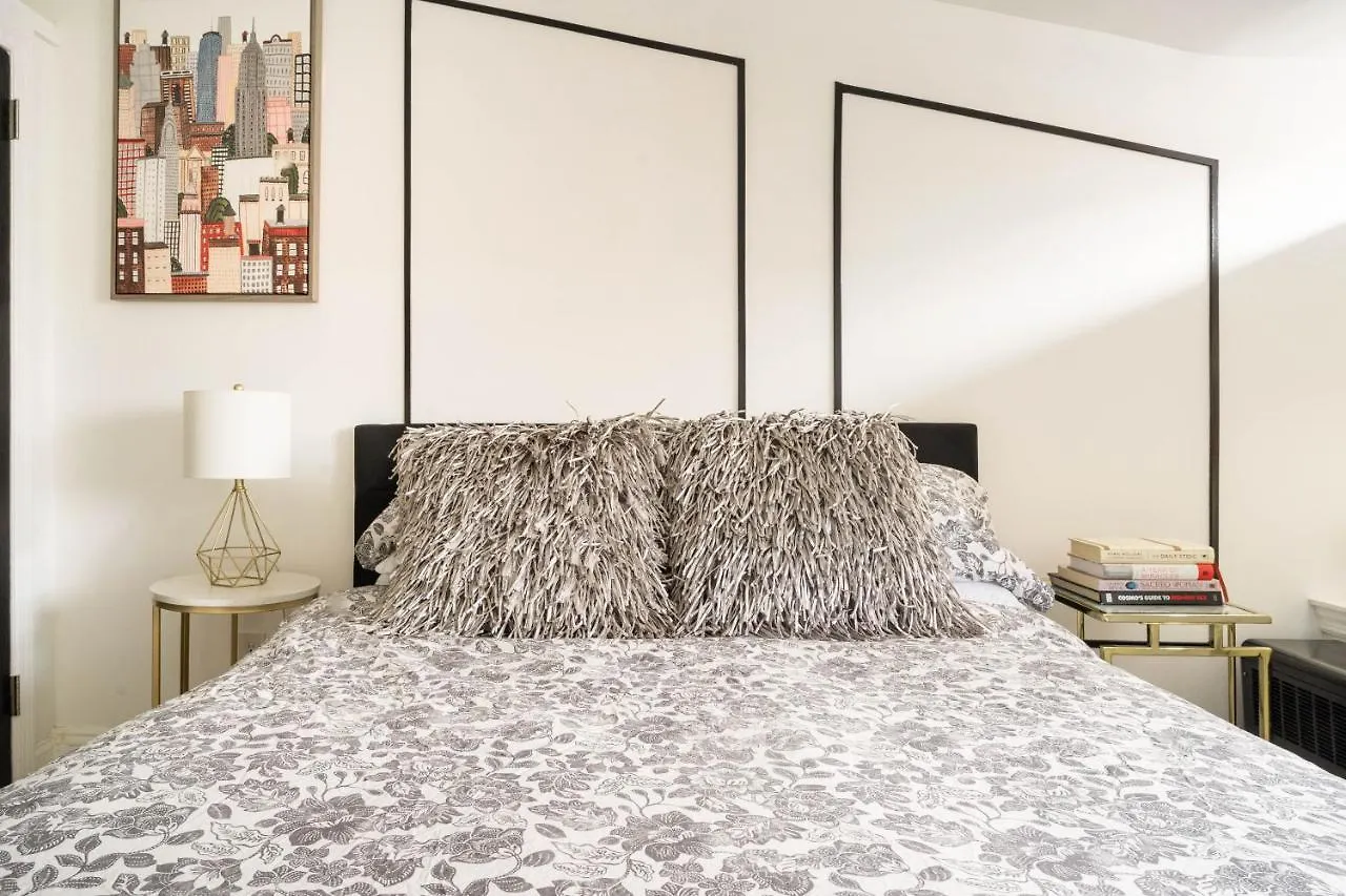 Wonderful Getaway In Bedford-Stuyvesant Apartment New York