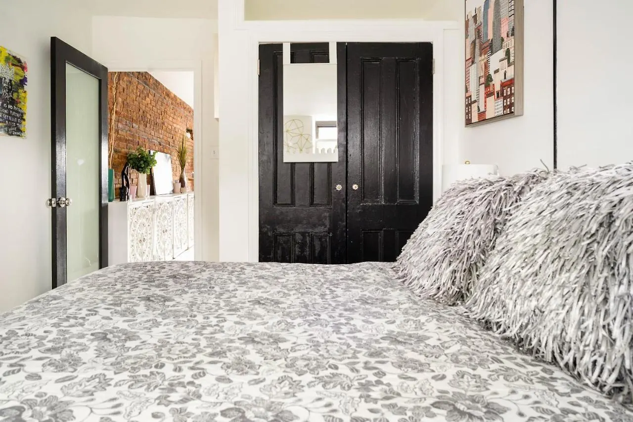Wonderful Getaway In Bedford-Stuyvesant Apartment New York