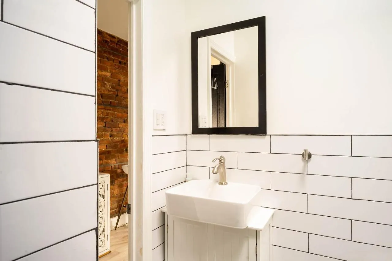 Wonderful Getaway In Bedford-Stuyvesant Apartment New York